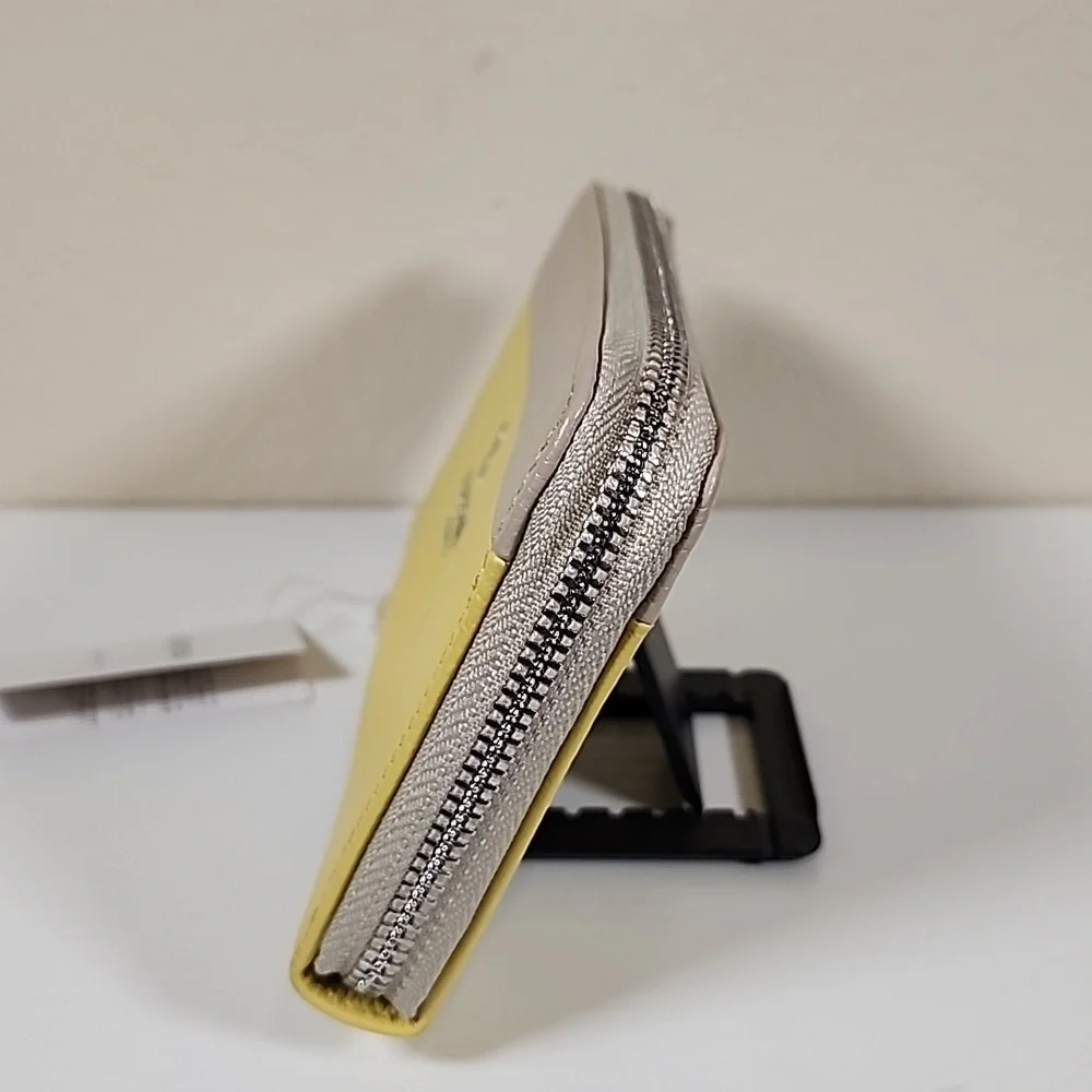 Evan Picone Long Zippy Wallet NWT